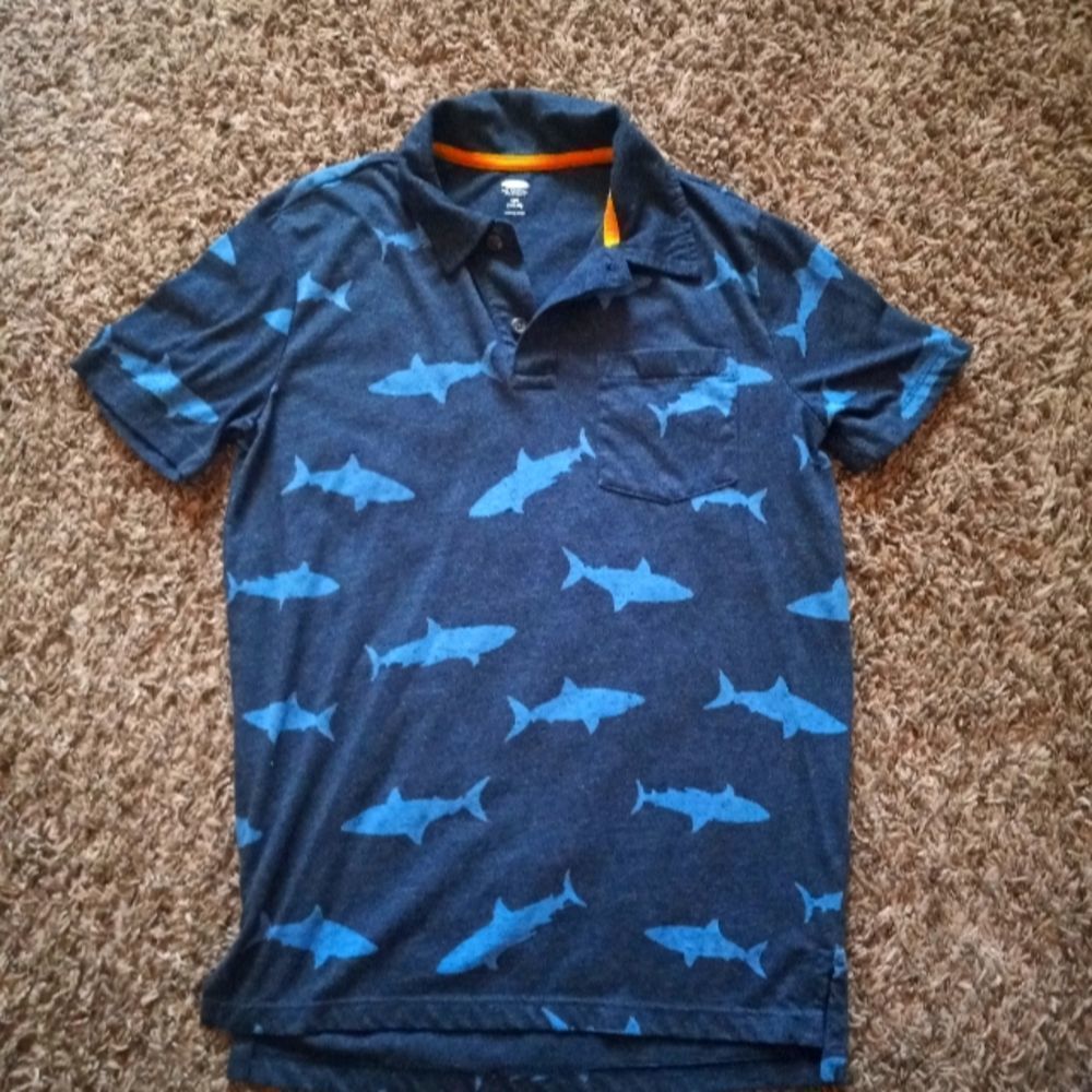 🔴 2/$20 Old Navy blue Shark soft Polo shirt for boys Large 10/12